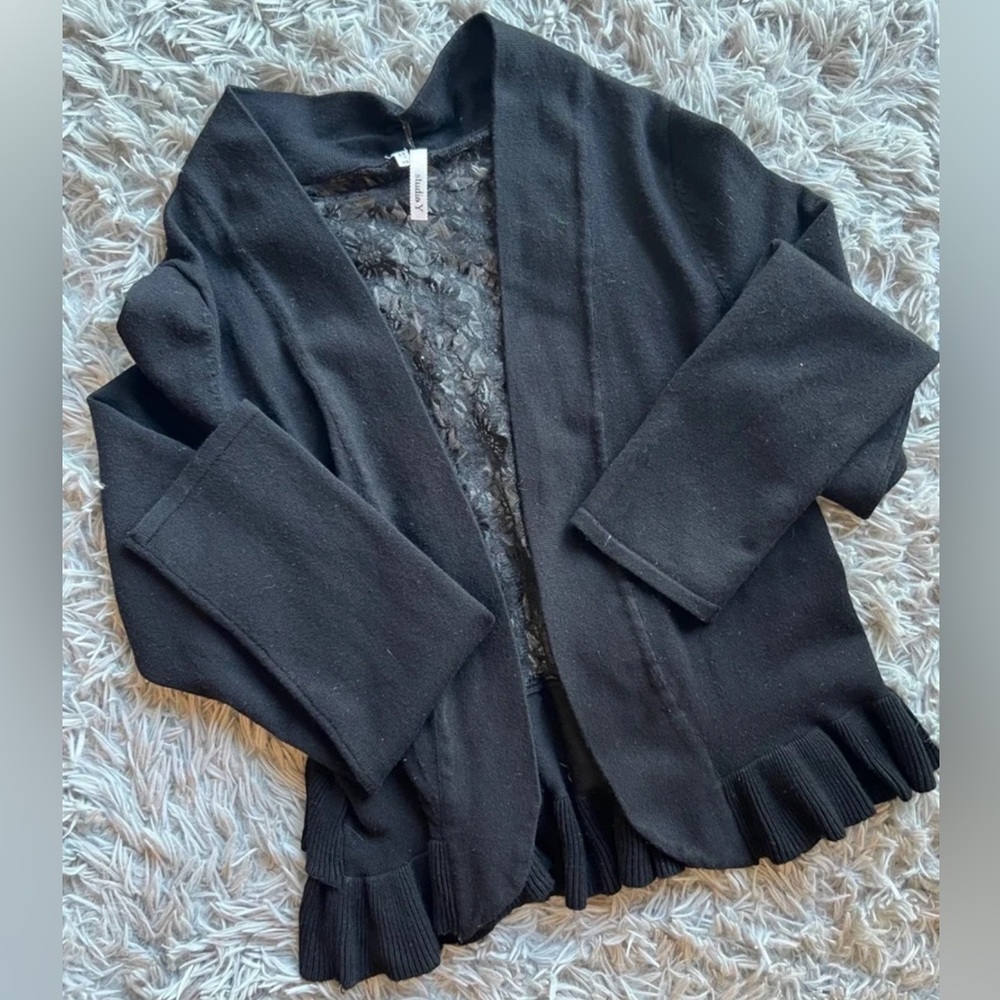 Cardigan lace back